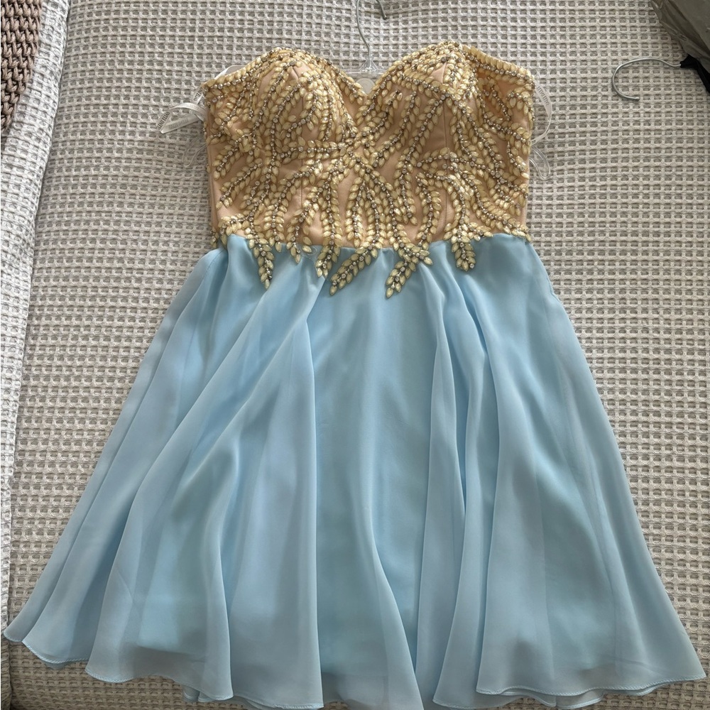 Charming Strapless Formal Dress